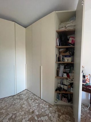 Armadio angolare camera da letto