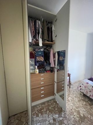 Armadio angolare camera da letto