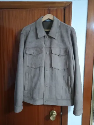 Chaqueta imitación ante hombre marrón