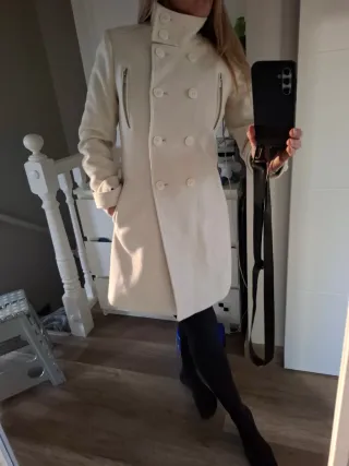 Abrigo Salsa Beige crema