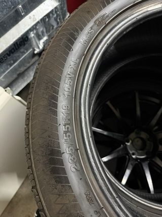 4 Neumáticos Invierno 235/55 R19 105V XL