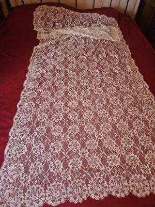 Mantilla grande encaje blanco 240x120cm