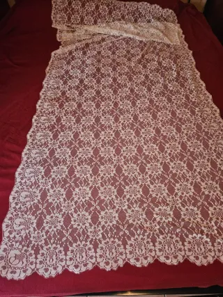 Mantilla grande encaje blanco 240x120cm