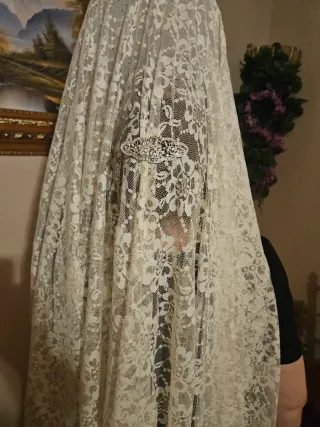 Mantilla grande encaje blanco 240x120cm