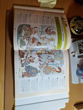 Mi primer Larousse de Historia (Spanish Edition)