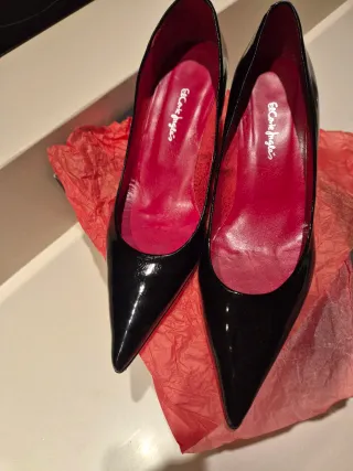 Zapatos de salón charol El Corte Inglés negros