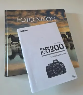 Cámara Nikon D5200 + Accesorios