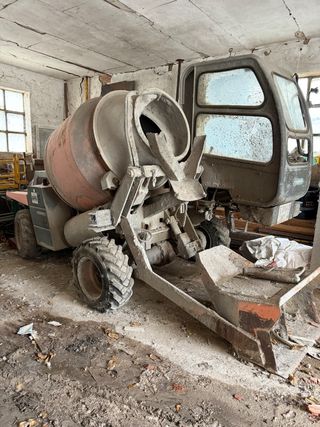 Auto Hormigonera Ausa 1100RMX