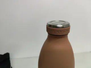 Botella LARS NYSØM Acero Inoxidable Beige 1,5 L