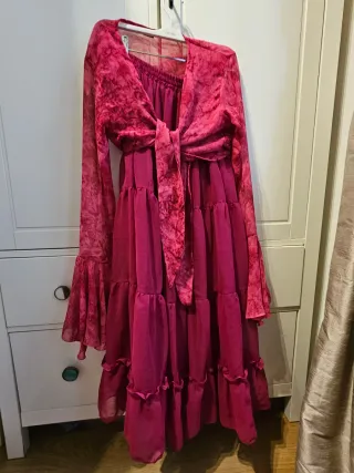 Falda larga semitransparente fucsia