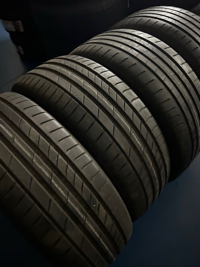Neumáticos Bridgestone Alenza 235/45/20 (4uds)