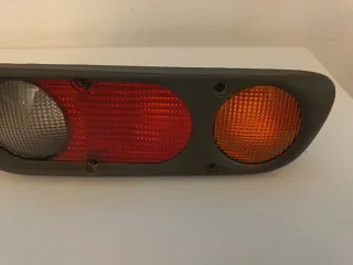 Piloto Trasero Dcho Nissan Terrano 2 W8