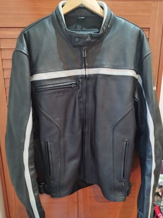 Chaqueta 100%Cuero Negra Ideal para moto y el frío