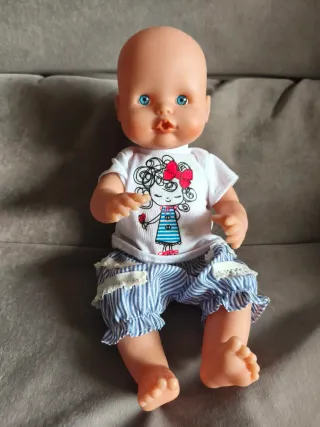 Muñeco Nenuco con ropa