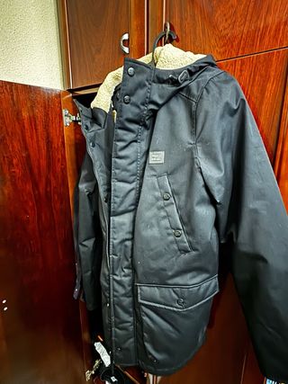 Abrigo Vintage Industries Negro Beige