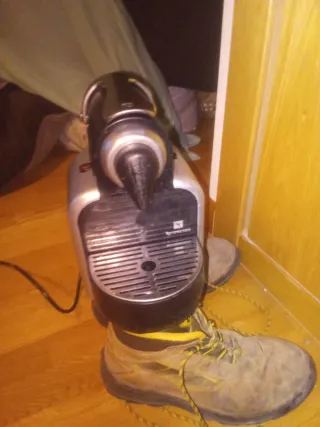 Cafetera Nespresso 15€