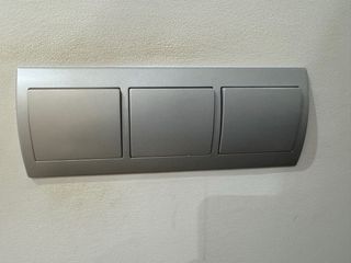 BJC enchufes e interruptores