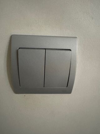 BJC enchufes e interruptores