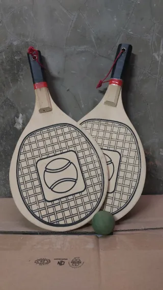 Palas de playa con pelota