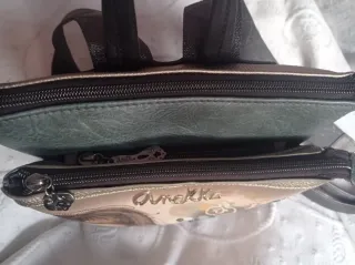 Bolso mochila Aneke beige y verde