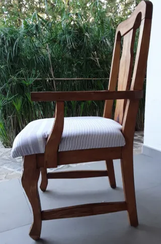 Sillón Colonial de Encino Estilo Reina Ana