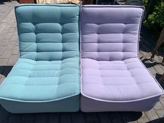 Sofá modular de tela, módulos de colores diferente