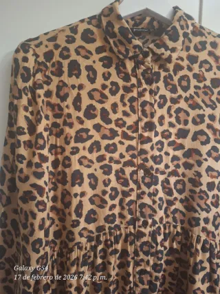 Vestido estampado leopardo Stradivarius