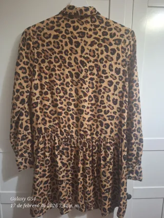 Vestido estampado leopardo Stradivarius