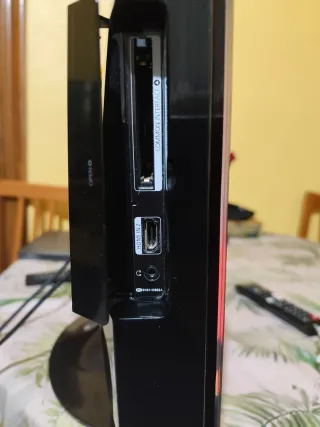 TV Samsung T200HD con control