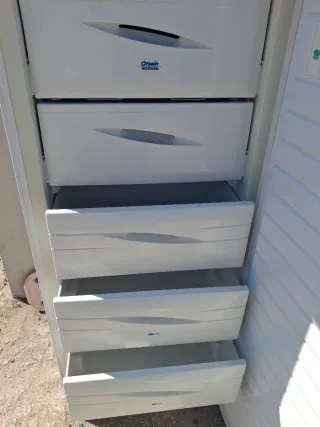 Congelador vertical Hoover