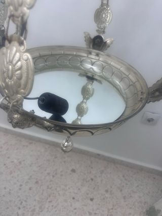 Lámpara colgante de metal y cristal