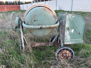 Hormigonera Umacon 350L Trifásica