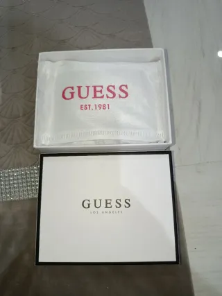 Cartera Guess Negra