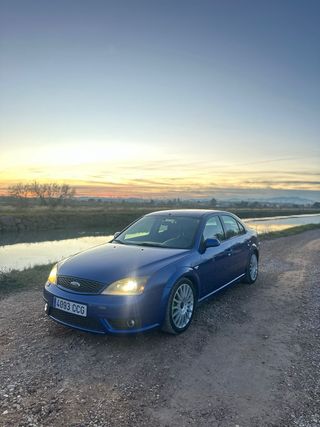 Ford Mondeo 2002
