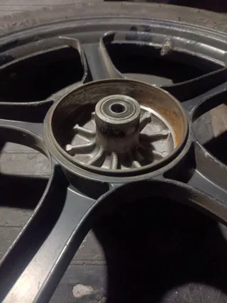 Llanta Derbi Variant