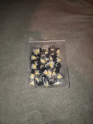 Kit Teclado Mecánico GMK67 + Switches y keycaps