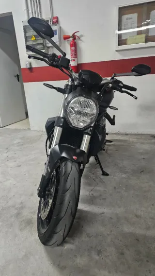 Ducati Monster 821 Dark 2018
