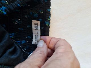 T XS Minifalda negra flores azul