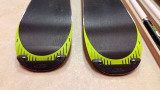 Esquís Elan Morpheo 10Ti con fijaciones