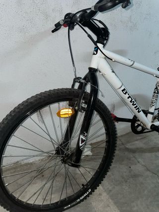Bicicleta Btwin Blanca