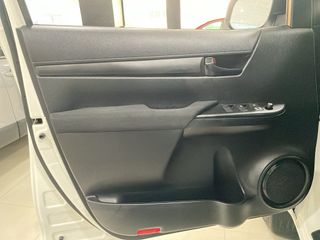 Hilux 2.4 D-4D Cabina Doble GX 4x4 caja abierta