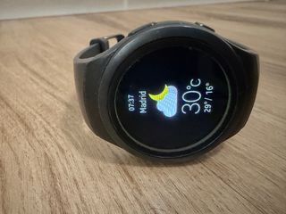 Reloj Samsung Gear S2 y cargador