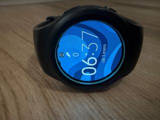 Reloj Samsung Gear S2 y cargador