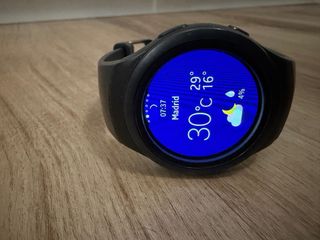 Reloj Samsung Gear S2 y cargador