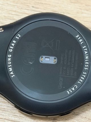 Reloj Samsung Gear S2 y cargador