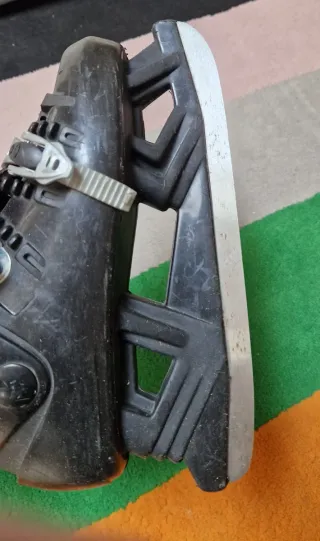 Pattini da ghiaccio Risport