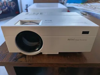 Mini proyector Ysametp 1080P