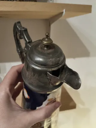 Jarra alemana decorada