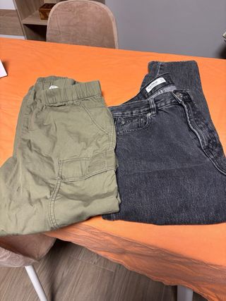 Pantalones Pull&Bear Negro y Verde Militar