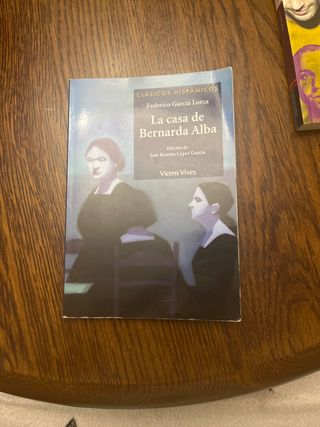 La Casa De Bernarda Alba (Clasicos Hispanicos /...